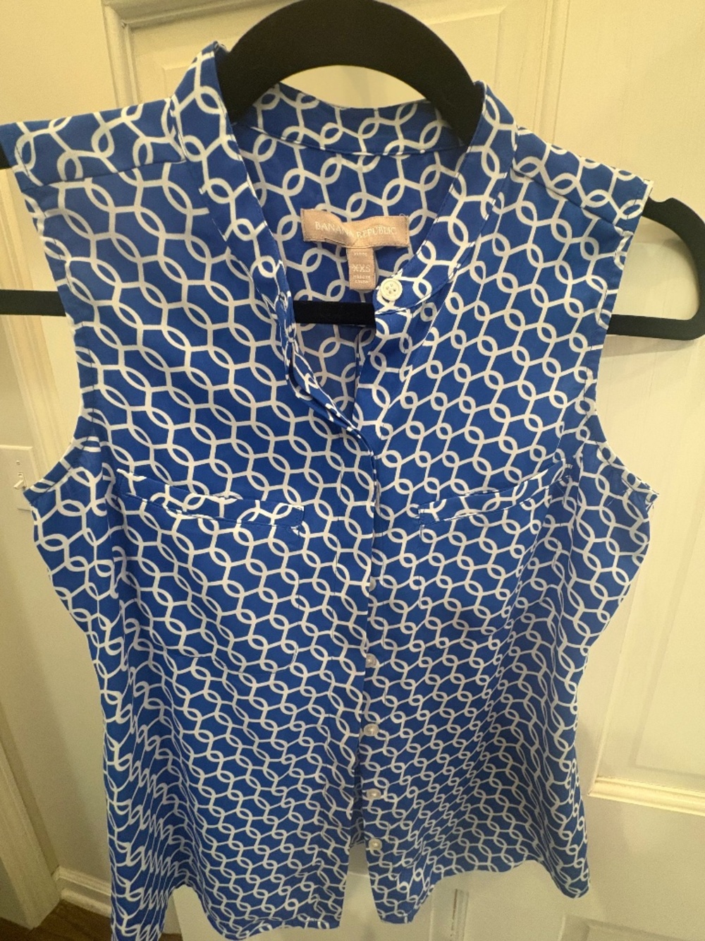 Banana Republic cobalt blue print shell